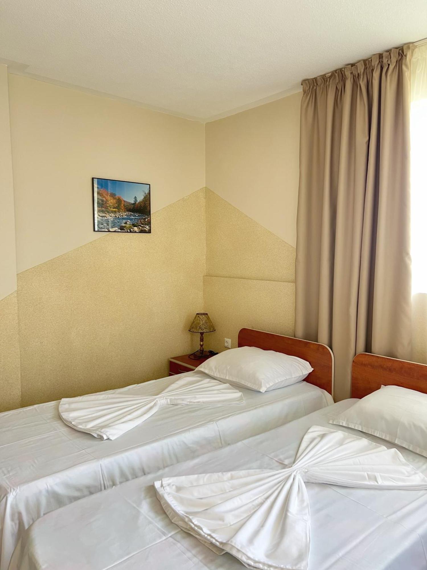 Hotel Jambo Golden Sands Exterior photo