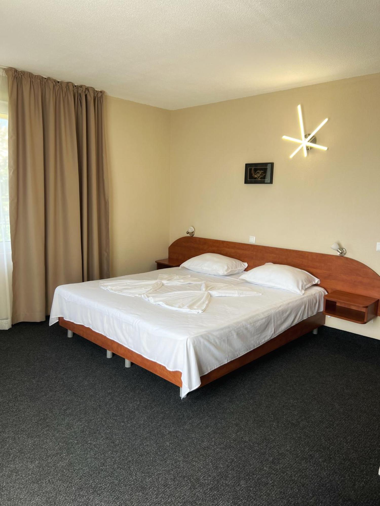 Hotel Jambo Golden Sands Exterior photo